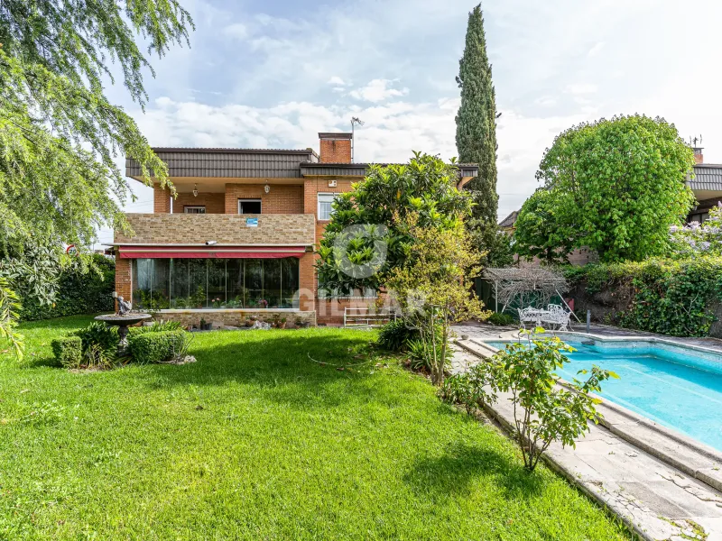 Chalet Independiente en Pozuelo de Alarcón - Madrid