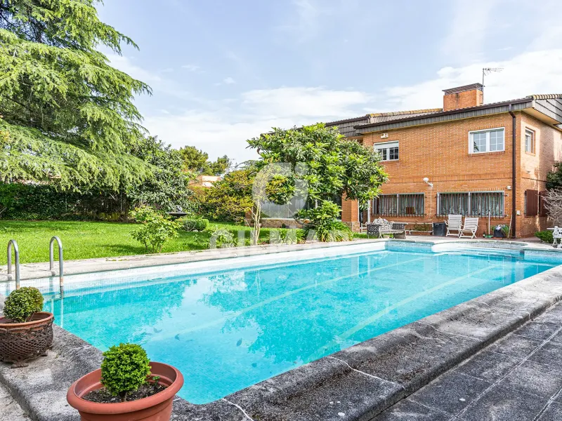 Chalet Independiente en Pozuelo de Alarcón - Madrid