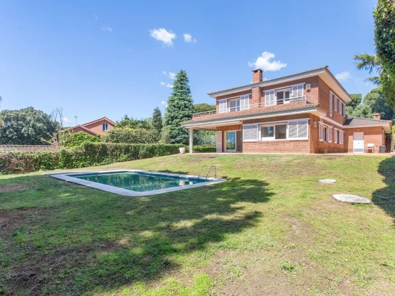 Charming House in the Exclusive Golf Area of Sant Andreu de Llavaneres, Barcelona