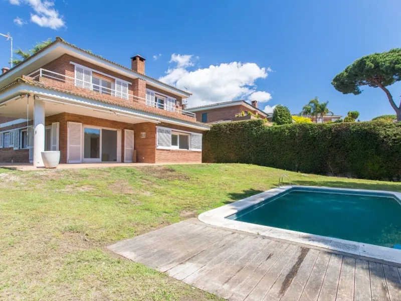 Charming House in the Exclusive Golf Area of Sant Andreu de Llavaneres, Barcelona