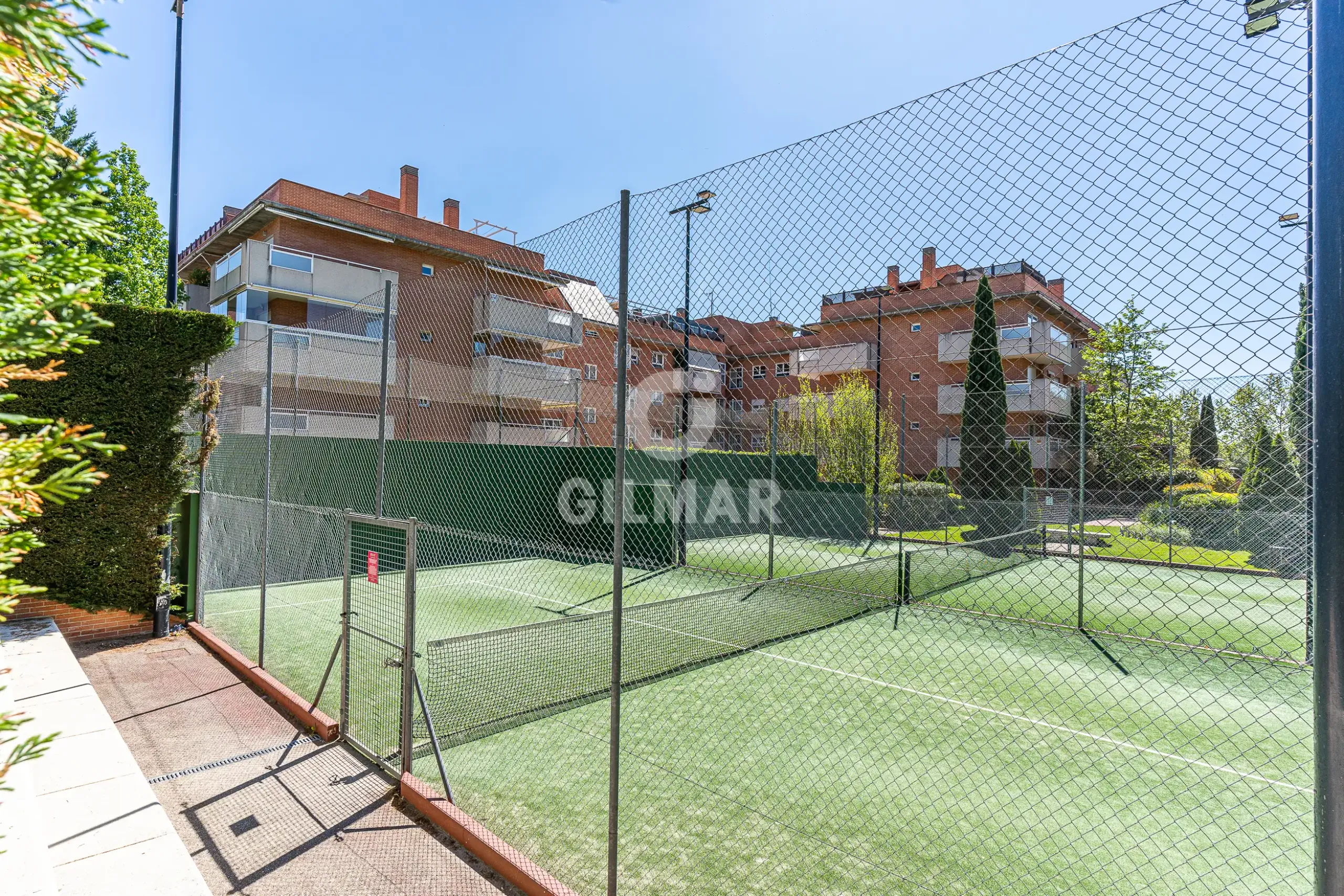 Bajo en Pozuelo de Alarcón - Madrid