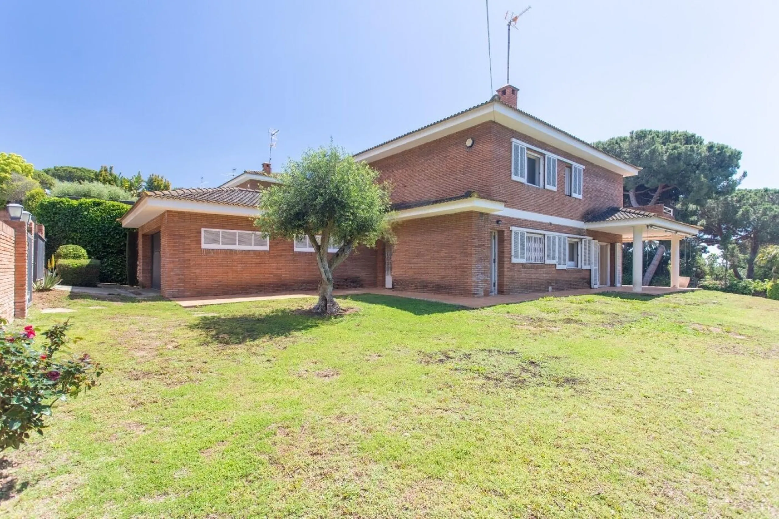 Charming House in the Exclusive Golf Area of Sant Andreu de Llavaneres, Barcelona