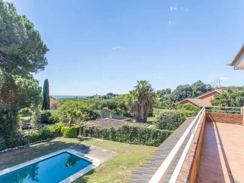 Charming House in the Exclusive Golf Area of Sant Andreu de Llavaneres, Barcelona