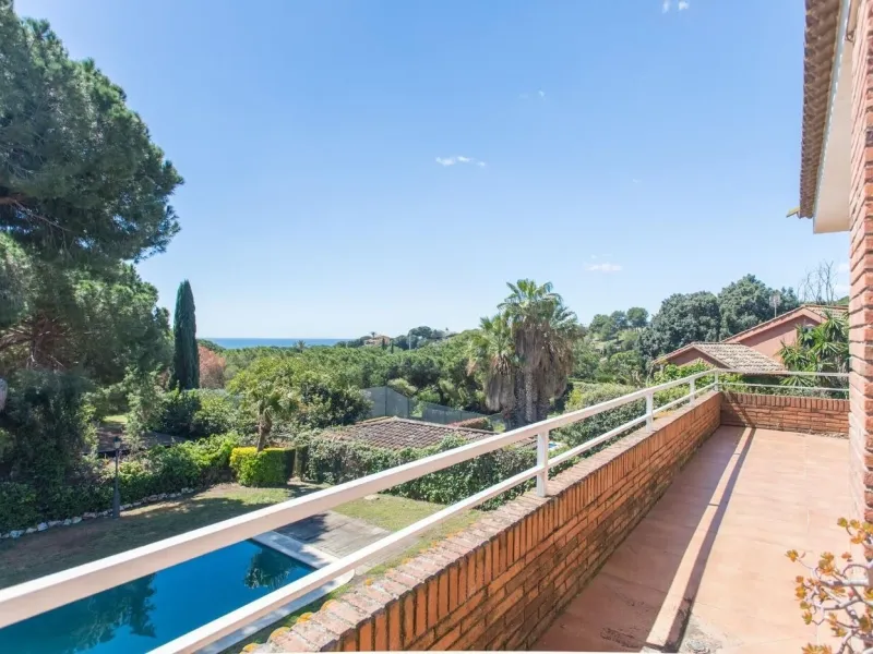 Charming House in the Exclusive Golf Area of Sant Andreu de Llavaneres, Barcelona