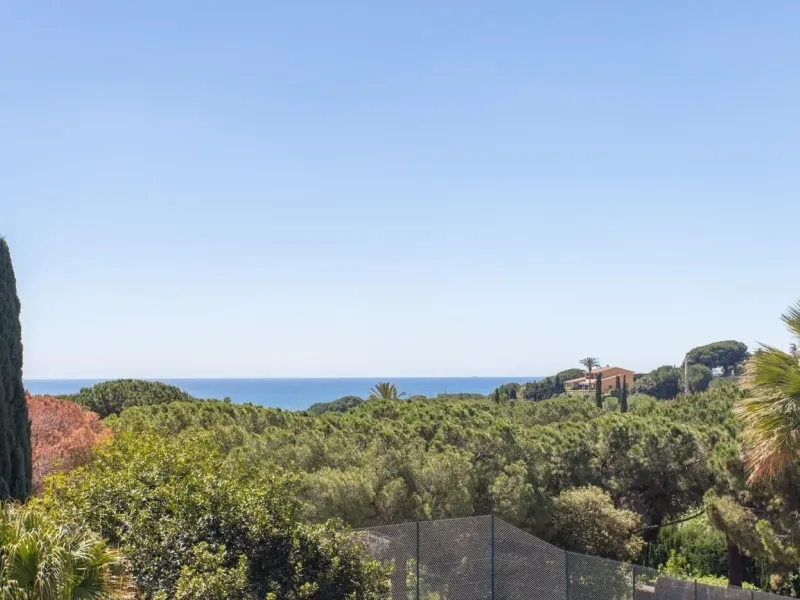 Charming House in the Exclusive Golf Area of Sant Andreu de Llavaneres, Barcelona