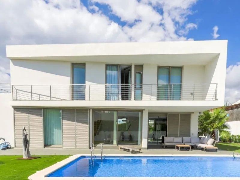 Elegante villa con vistas panorámicas al mar en Arenys de Mar, Barcelona