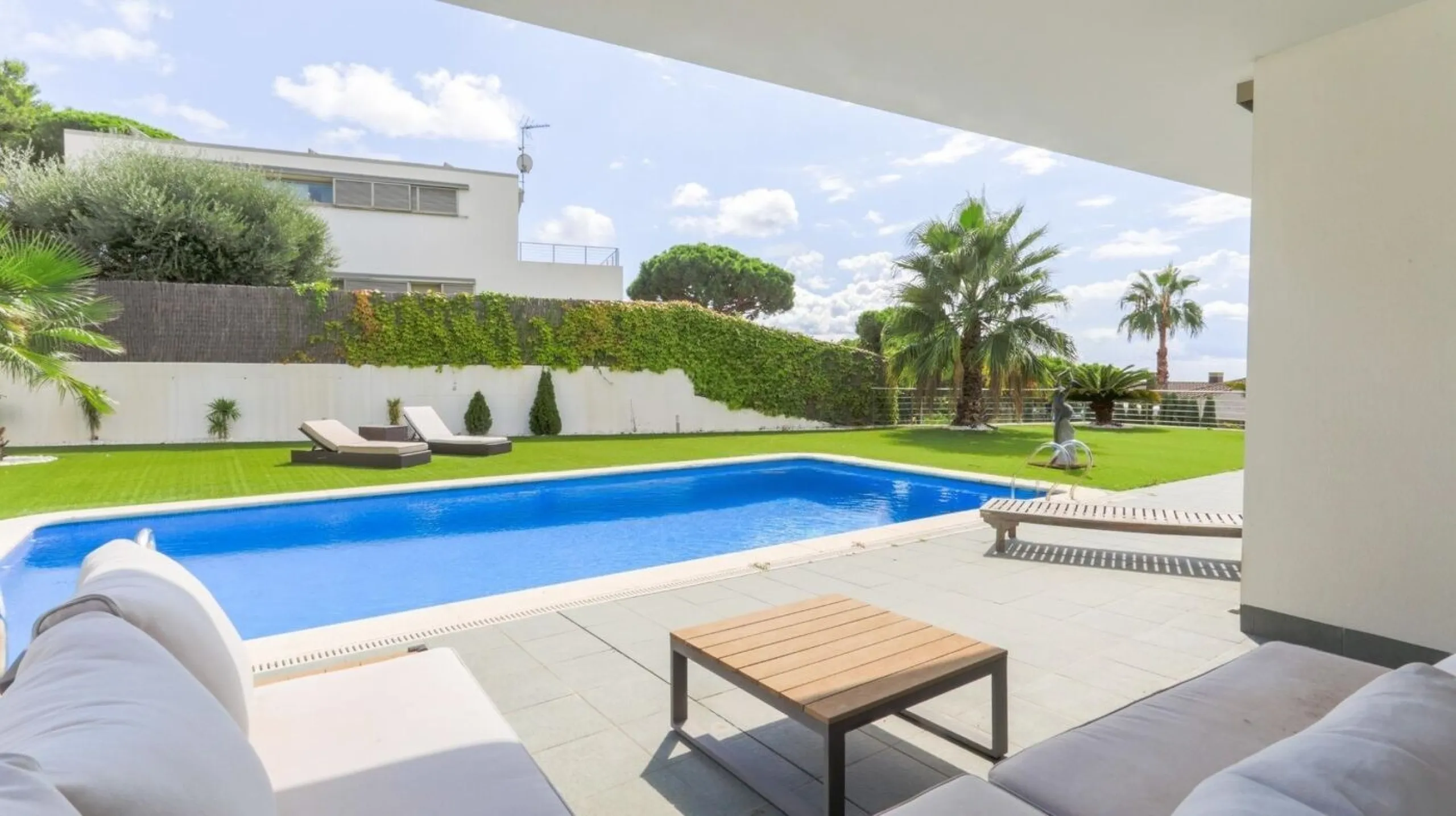 Elegante villa con vistas panorámicas al mar en Arenys de Mar, Barcelona