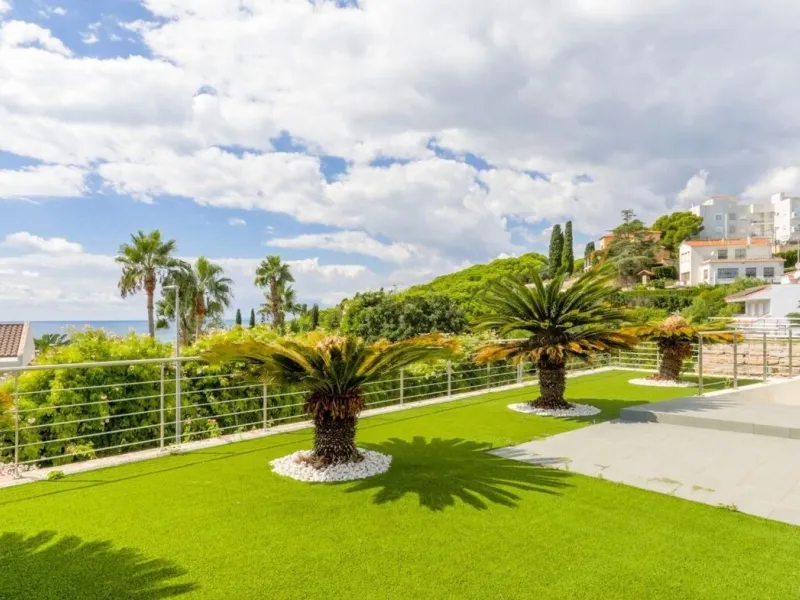 Elegante villa con vistas panorámicas al mar en Arenys de Mar, Barcelona