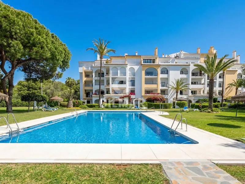 Apartment in Marbella Este - Málaga