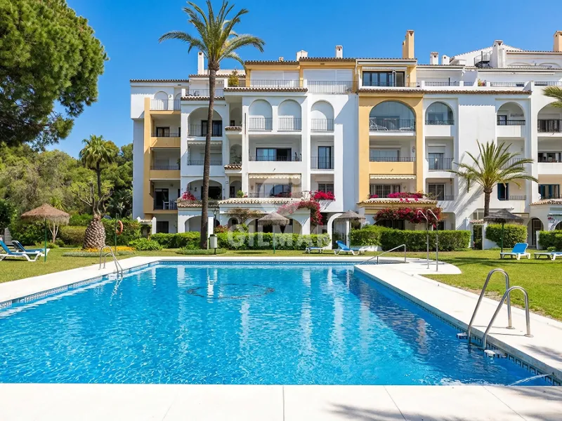 Apartment in Marbella Este - Málaga