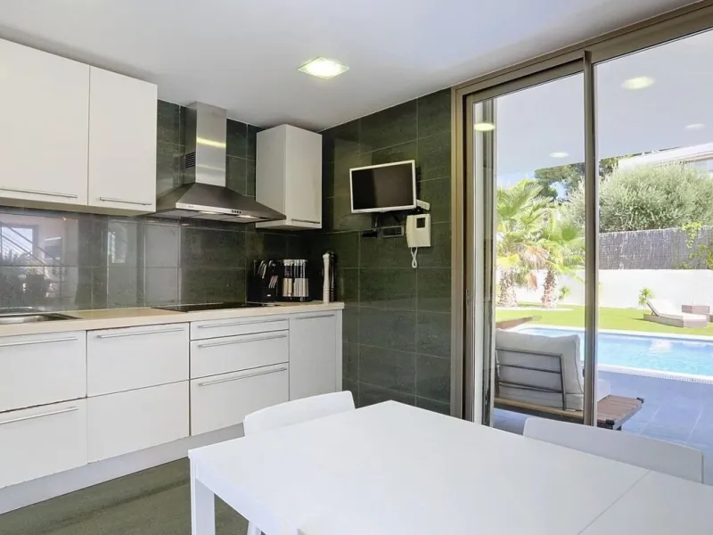 Elegante villa con vistas panorámicas al mar en Arenys de Mar, Barcelona