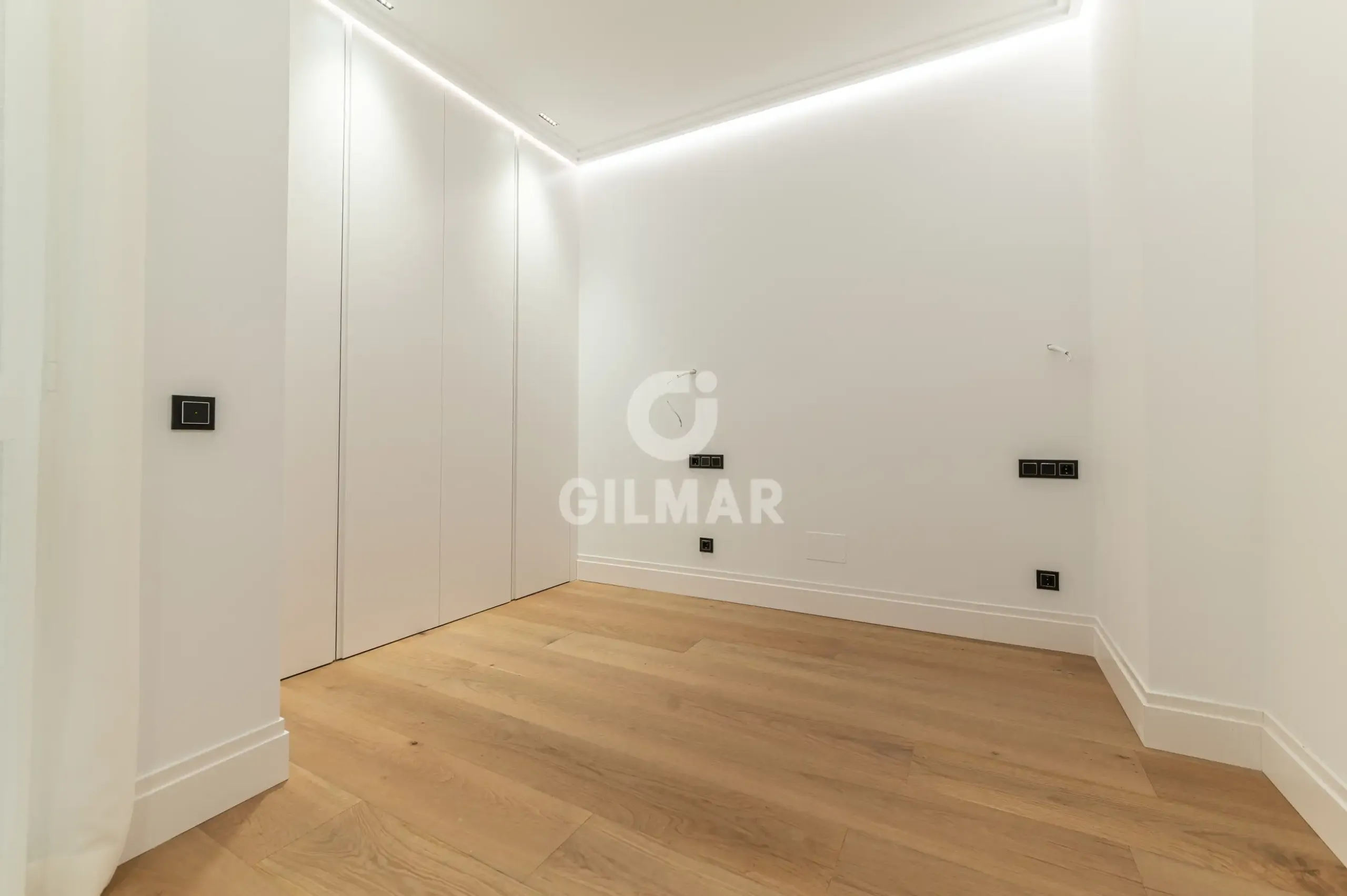 Piso en Ibiza - Madrid