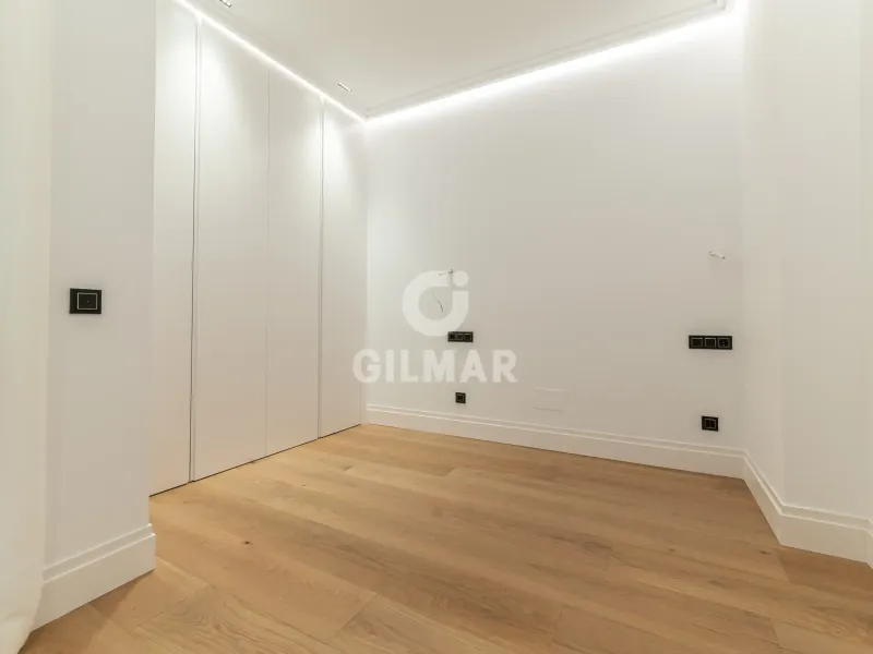 Piso en Ibiza - Madrid