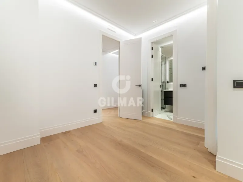 Piso en Ibiza - Madrid