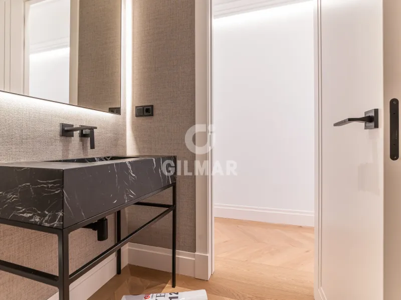 Piso en Ibiza - Madrid