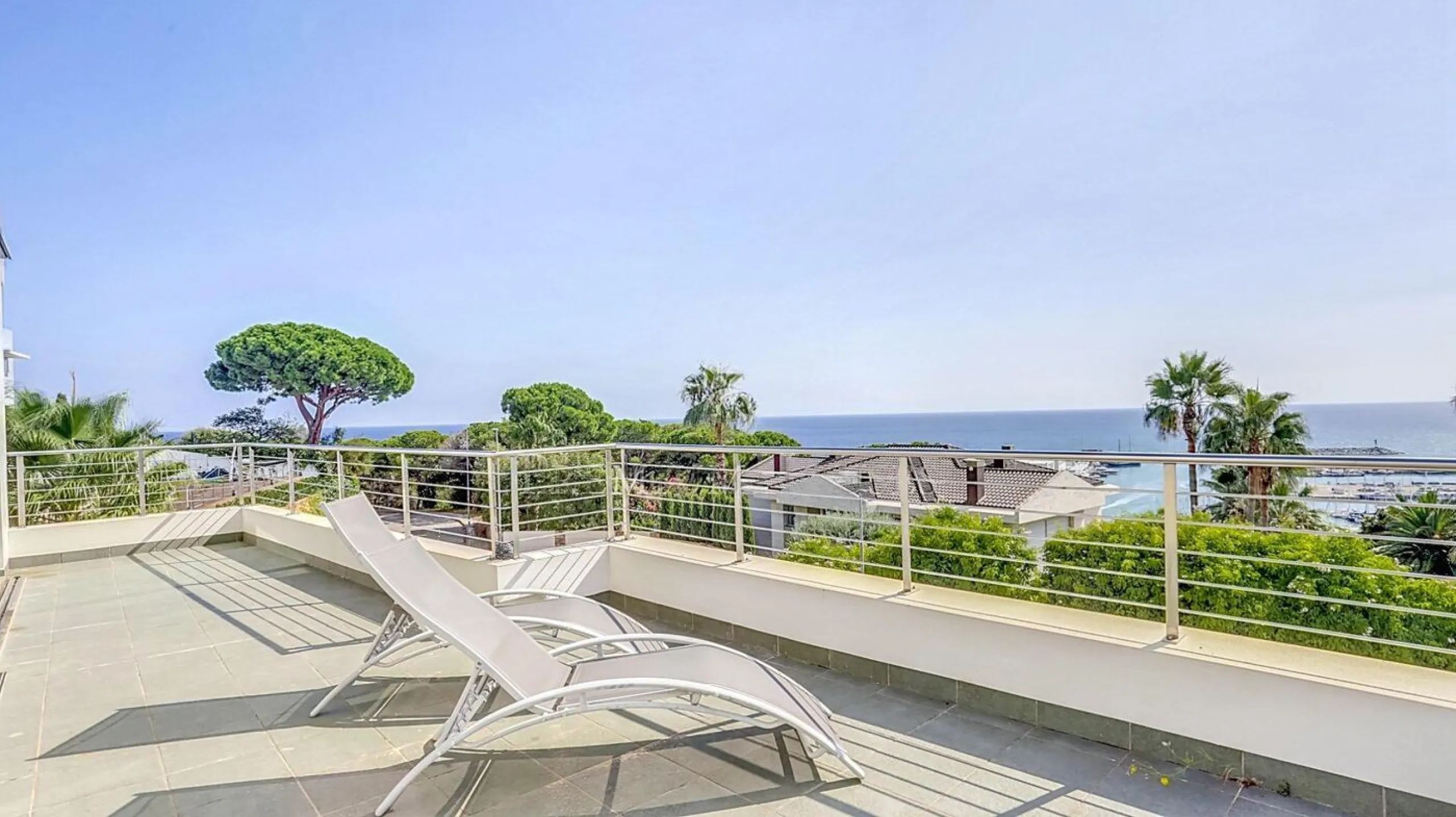 Elegante villa con vistas panorámicas al mar en Arenys de Mar, Barcelona
