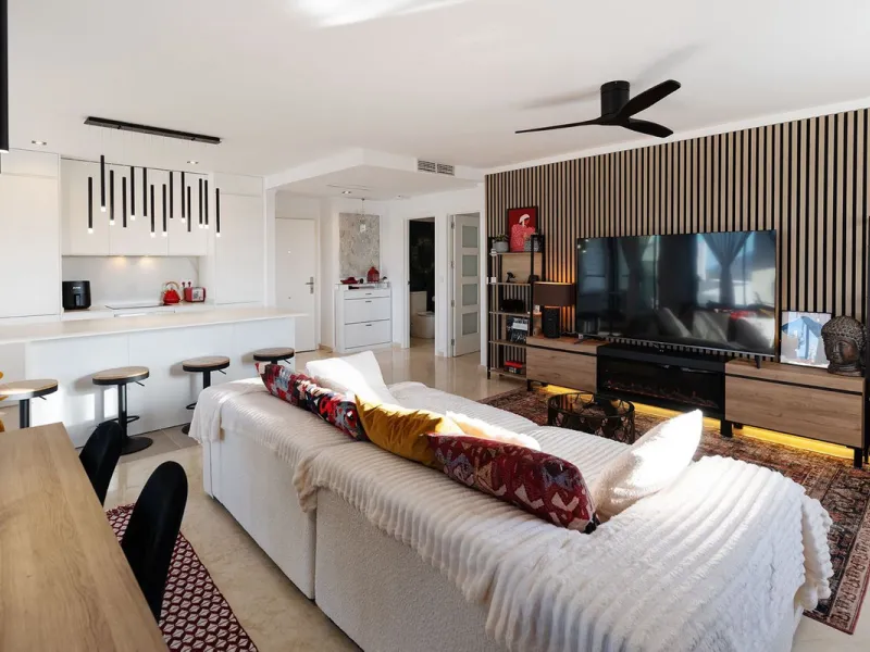 Appartment | Fully Renovated in 2025 | 3 Bedrooms • 3 Bathrooms • 150 m² Interior • 125 m² Exterior • Sunset Views