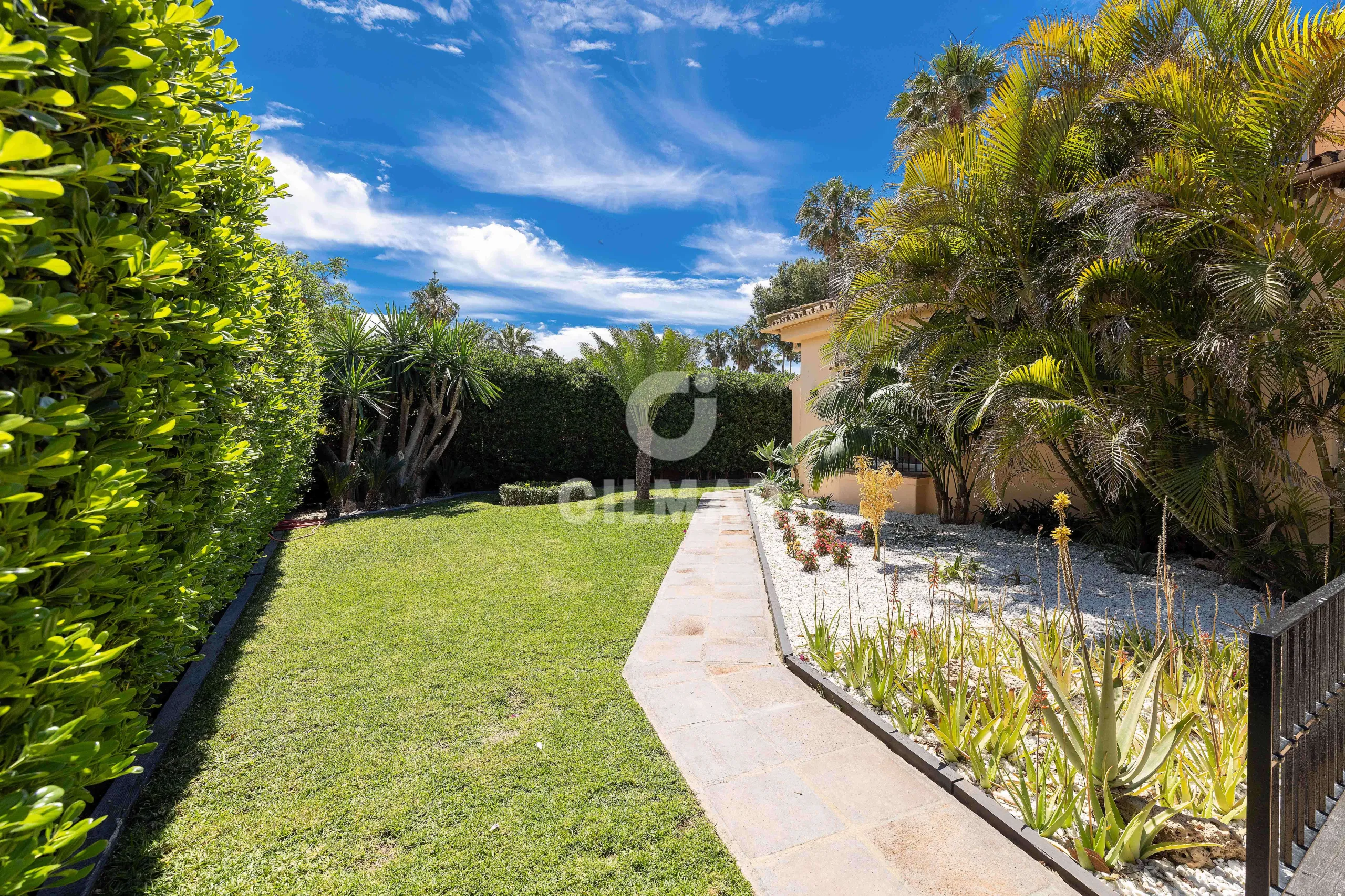 Chalet Independiente en Churriana (Málaga) - Málaga