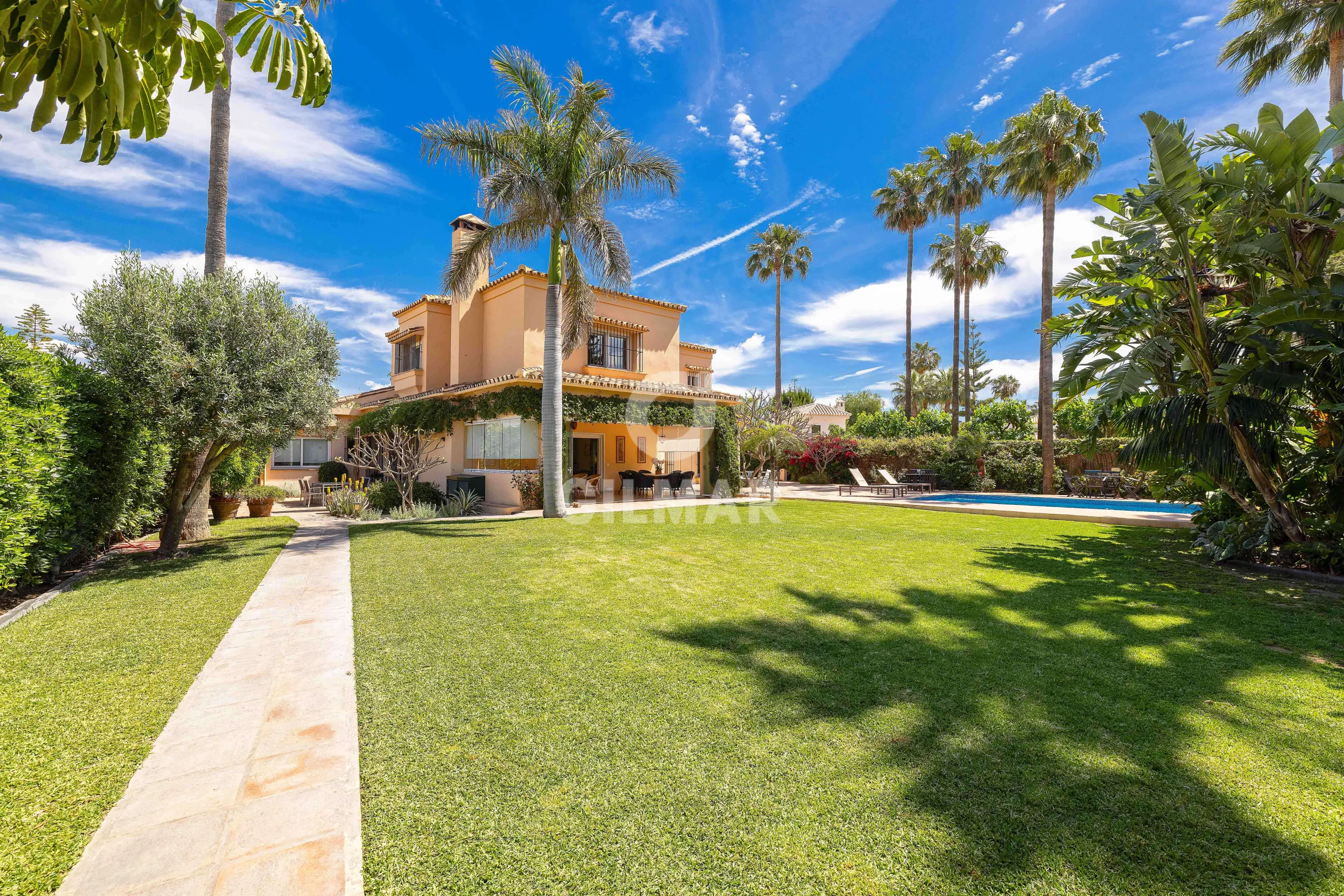Chalet Independiente en Churriana (Málaga) - Málaga