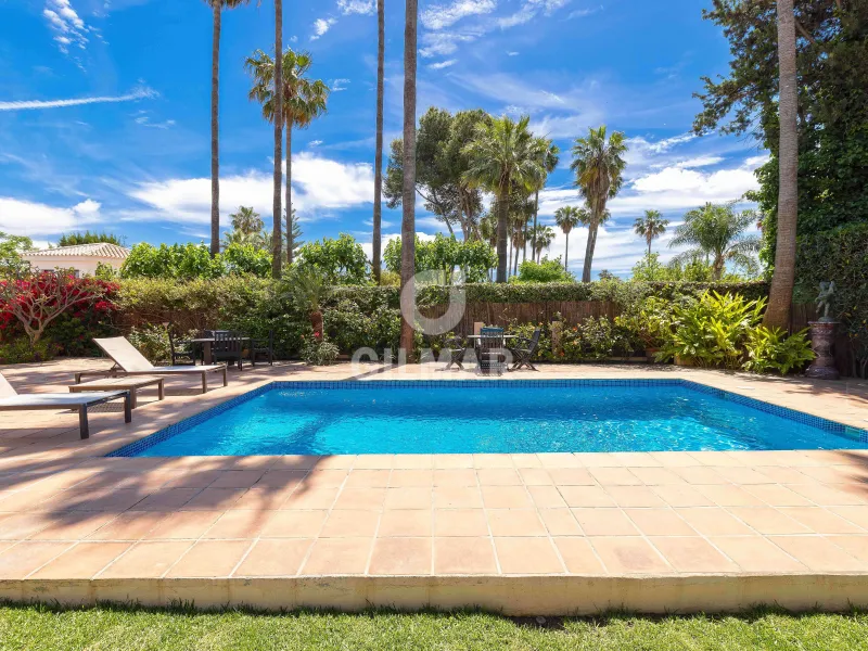 Chalet Independiente en Churriana (Málaga) - Málaga