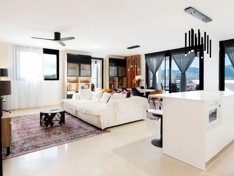 Appartment | Fully Renovated in 2025 | 3 Bedrooms • 3 Bathrooms • 150 m² Interior • 125 m² Exterior • Sunset Views