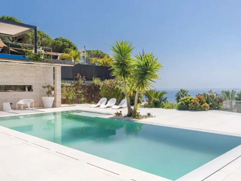  Elegant Villa with Sea Views in Sant Vicente de Montalt, Barcelona