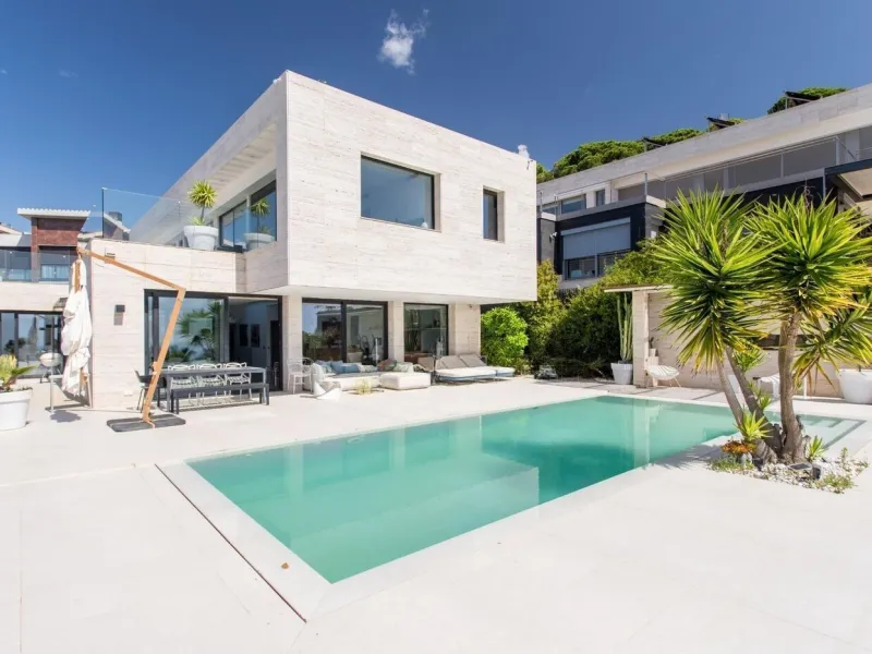  Elegant Villa with Sea Views in Sant Vicente de Montalt, Barcelona