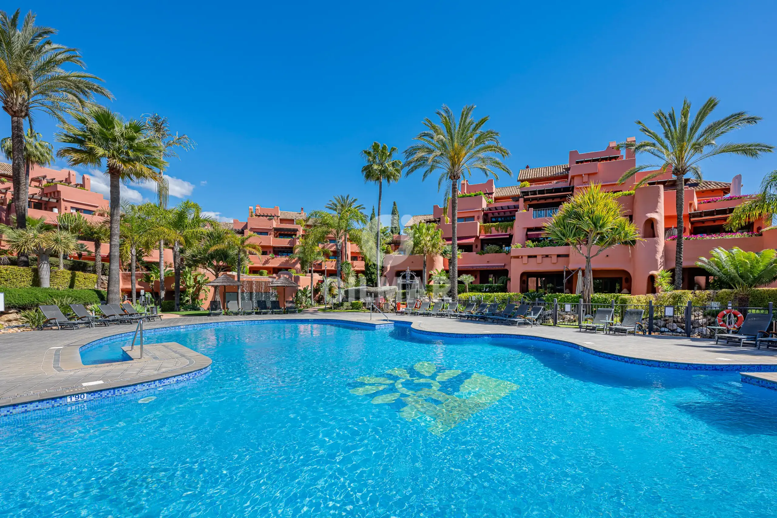 Ground floor apartment in Estepona Este - Málaga
