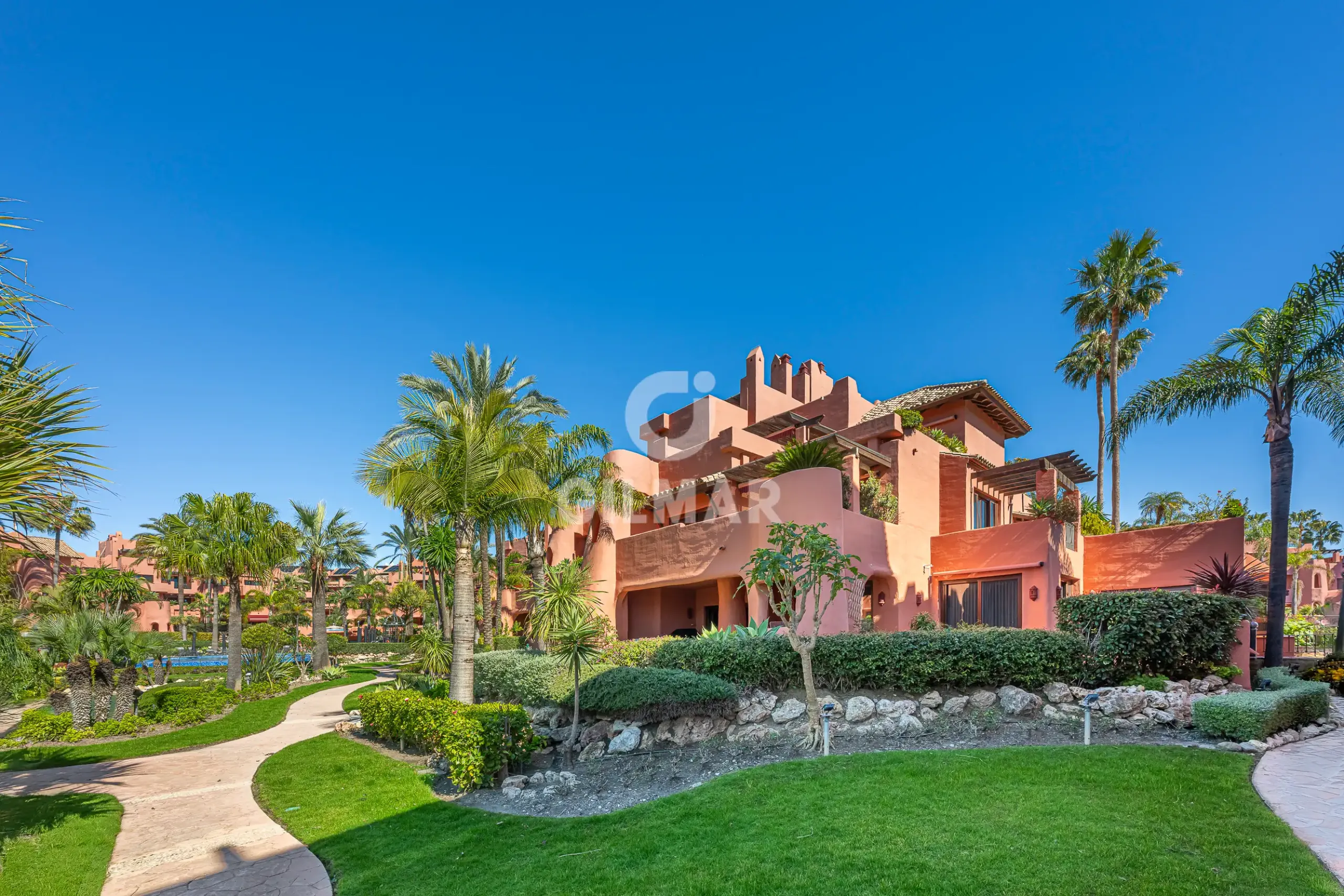 Ground floor apartment in Estepona Este - Málaga