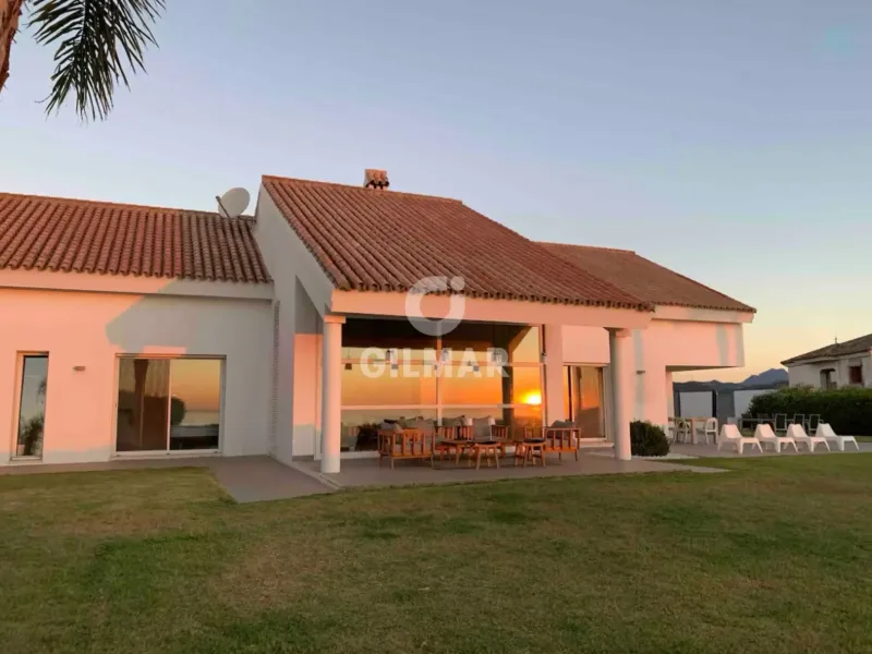 Villa in Manilva - Málaga