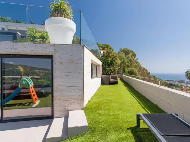  Elegant Villa with Sea Views in Sant Vicente de Montalt, Barcelona