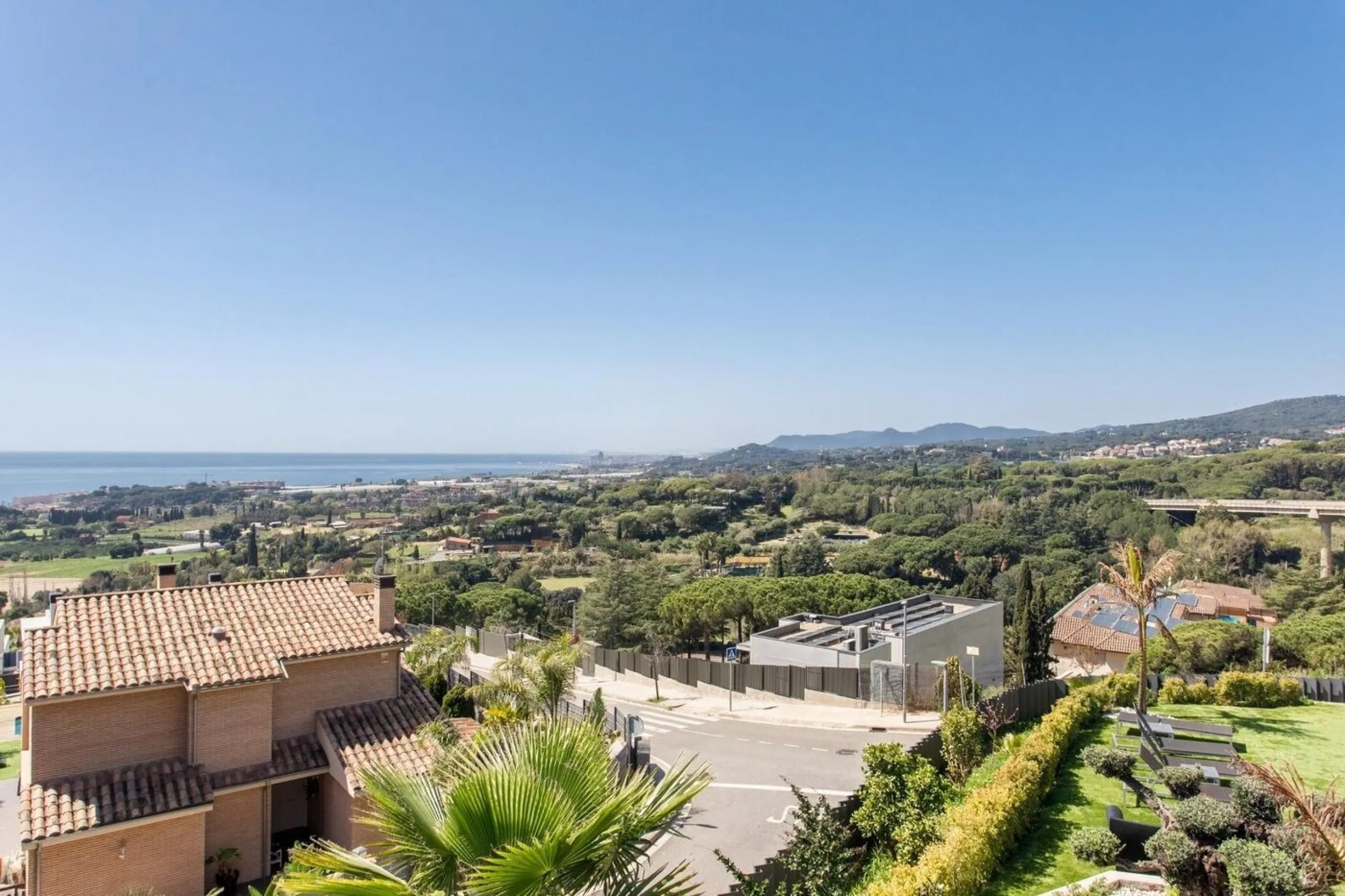  Elegant Villa with Sea Views in Sant Vicente de Montalt, Barcelona