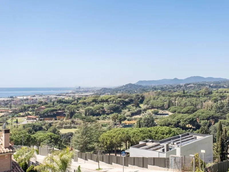  Elegant Villa with Sea Views in Sant Vicente de Montalt, Barcelona