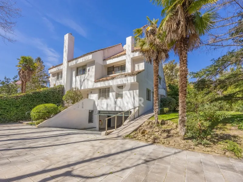 Semi-detached house in Fuentelarreina - Madrid
