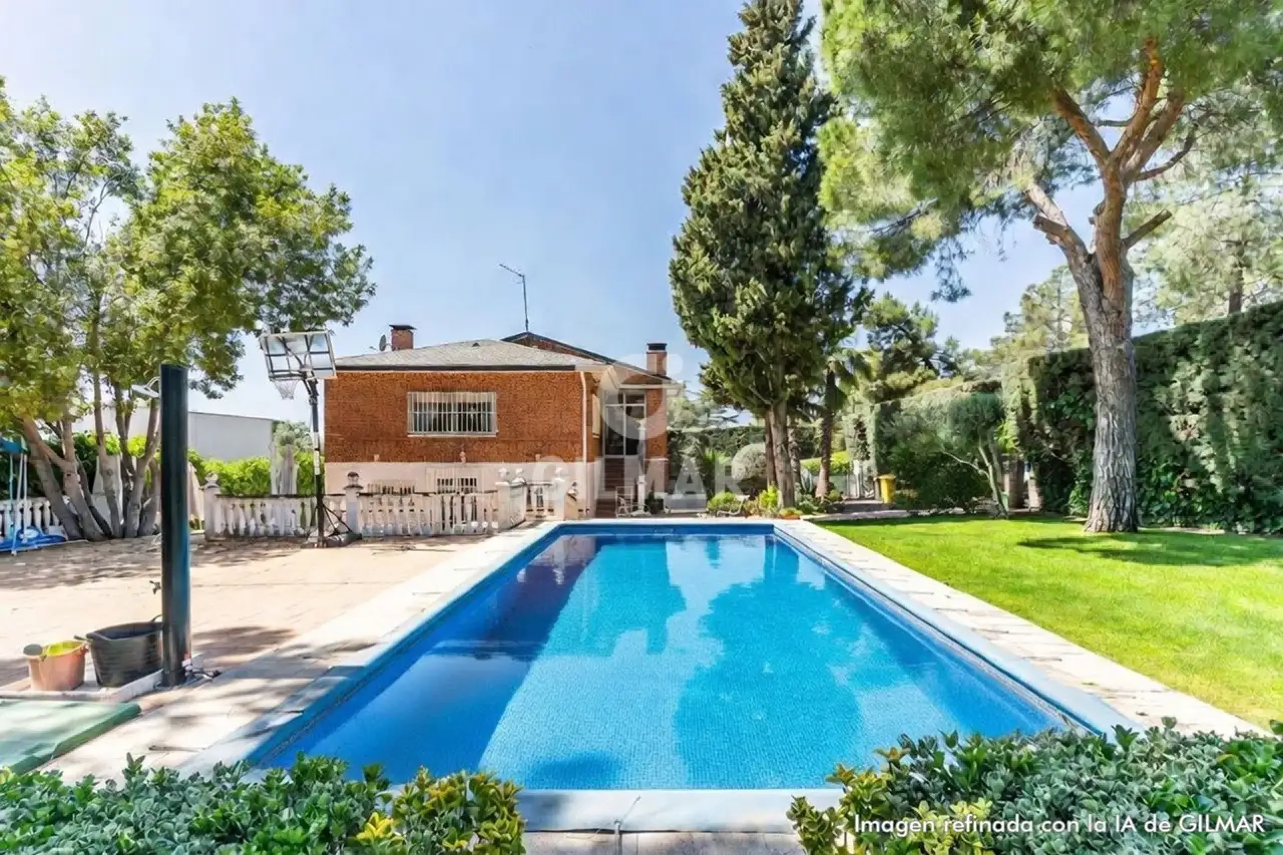 Chalet Independiente en Boadilla del Monte - Madrid