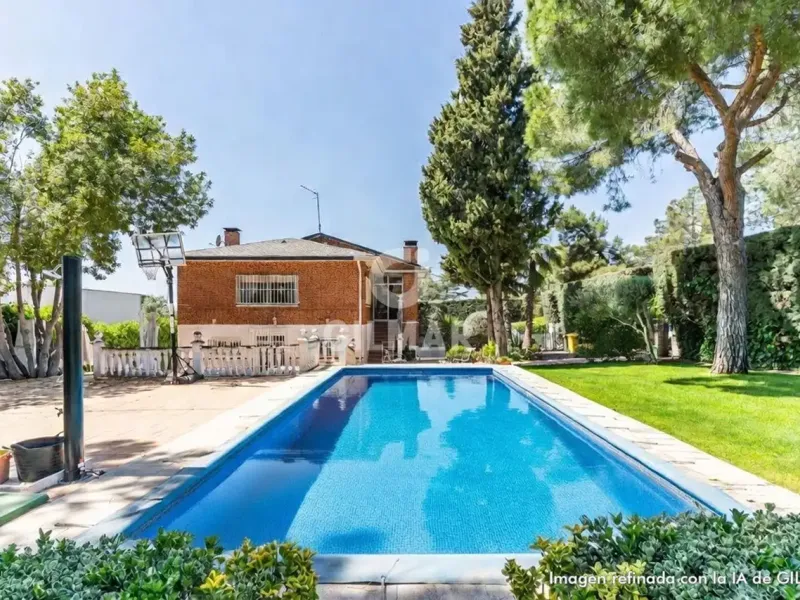 Chalet Independiente en Boadilla del Monte - Madrid