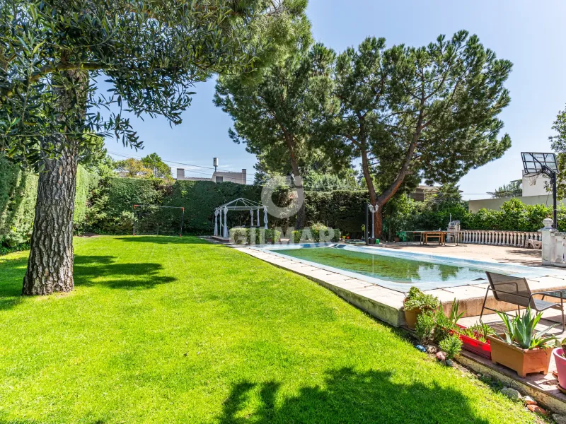 Chalet Independiente en Boadilla del Monte - Madrid