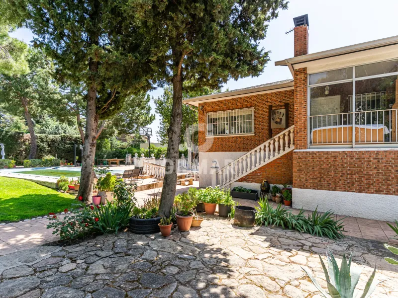 Chalet Independiente en Boadilla del Monte - Madrid
