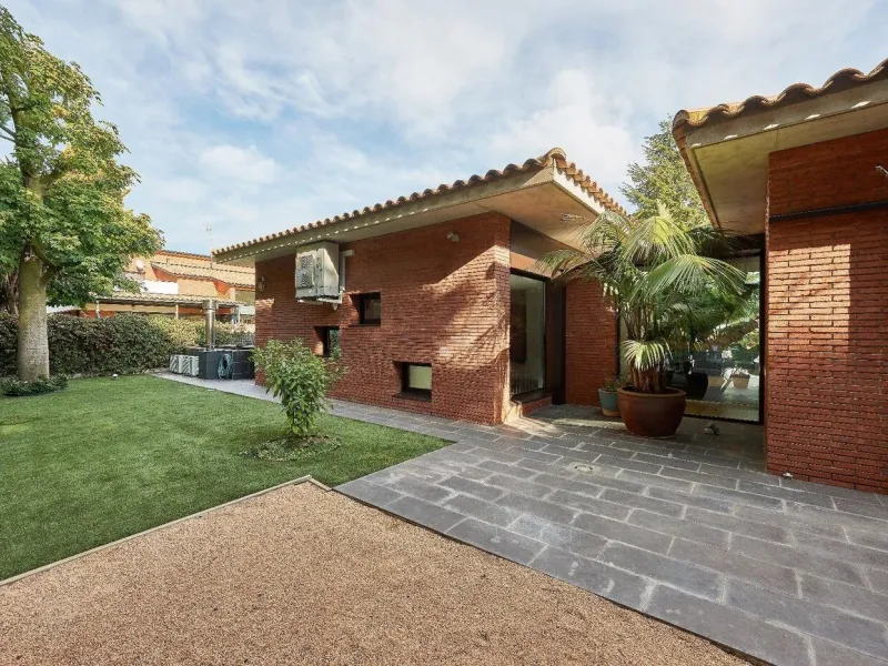Casa moderna en Sant Vicenc de Montalt, Barcelona