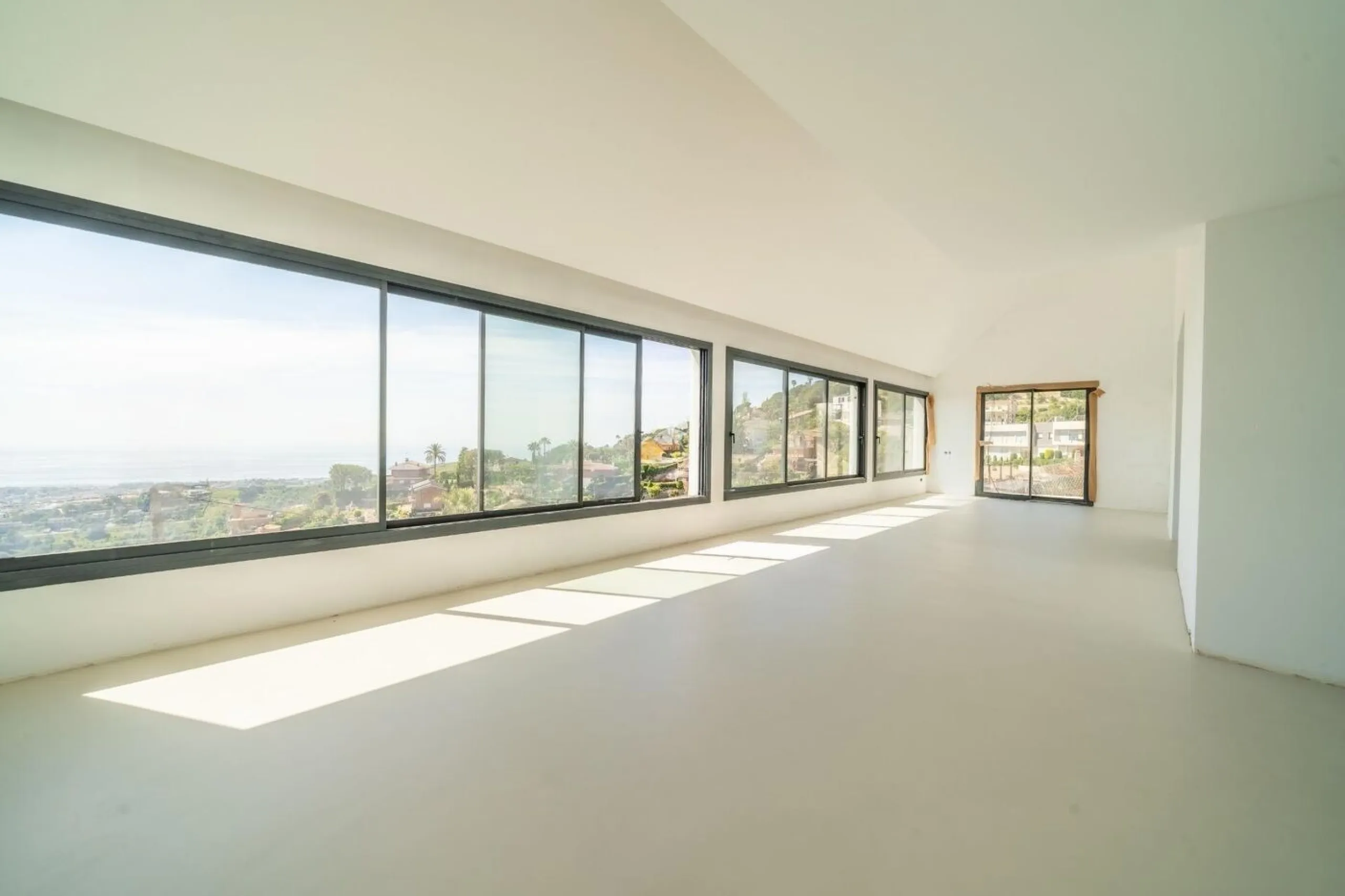 Villa exclusiva con vistas panorámicas al mar en Alella