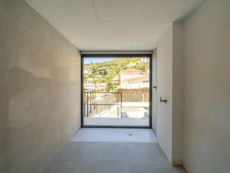 Villa exclusiva con vistas panorámicas al mar en Alella