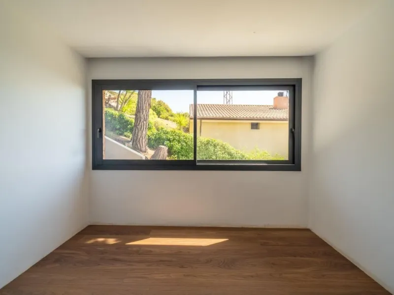 Villa exclusiva con vistas panorámicas al mar en Alella