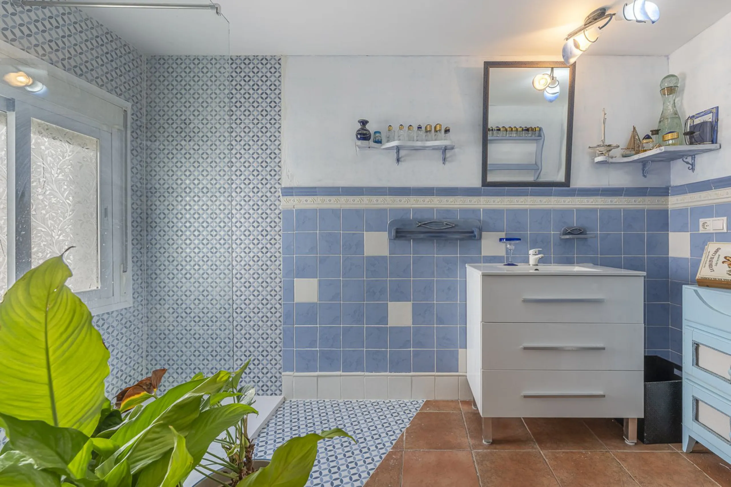 Beautiful duplex penthouse in the heart of Ojén with spectacular views