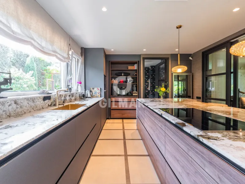 Villa in Pozuelo de Alarcón - Madrid