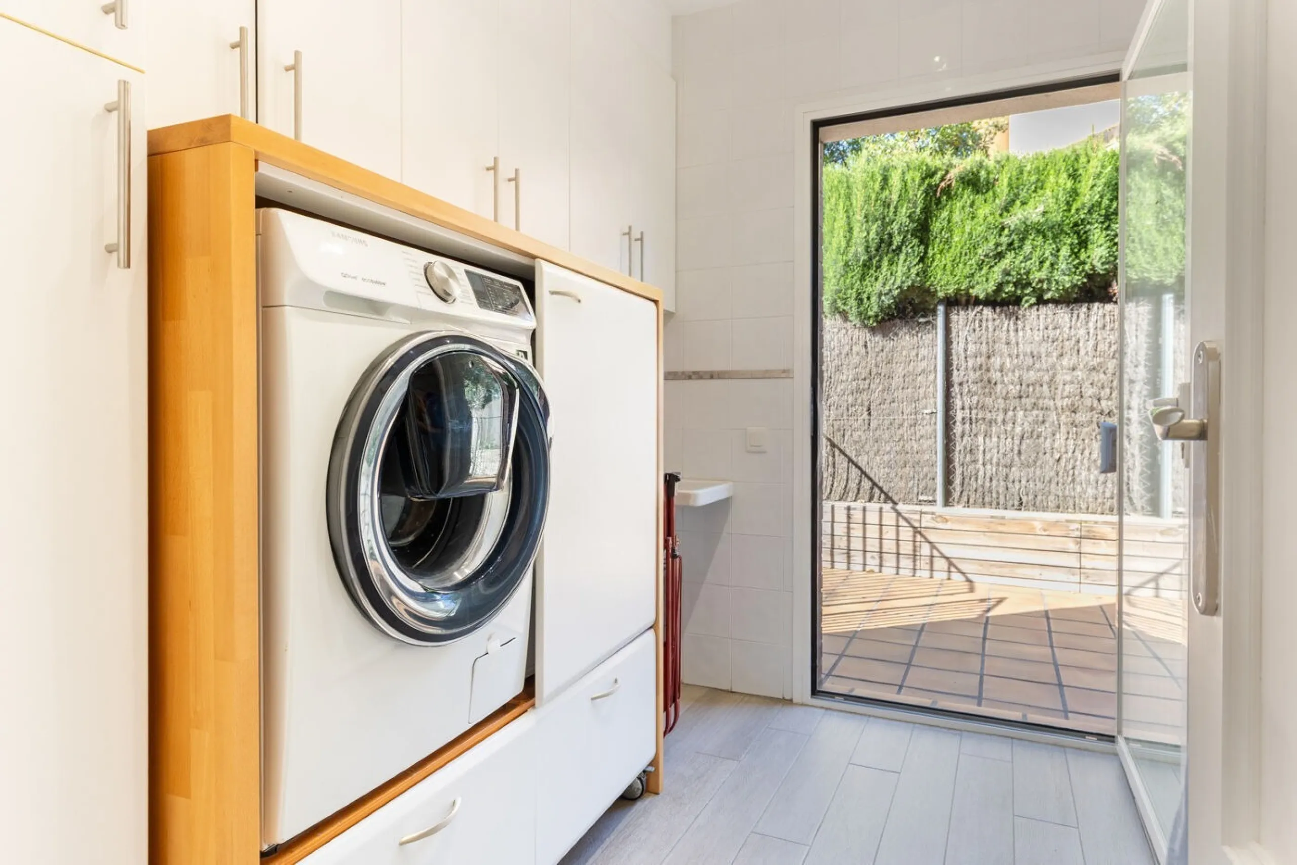Elegant Semi-Detached Home with Garden and Pool in Sant Cugat del Valles, Barcelona