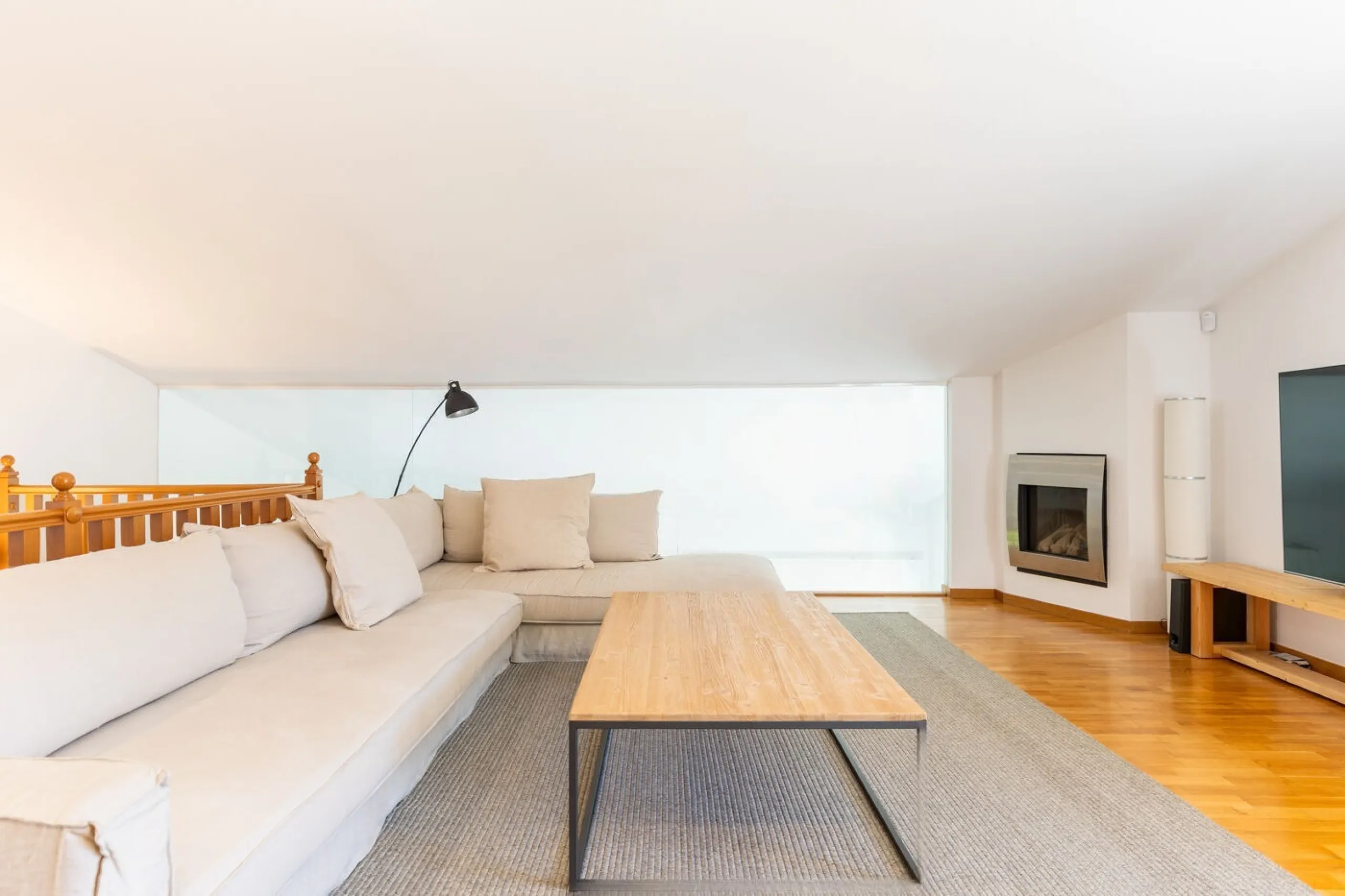 Elegant Semi-Detached Home with Garden and Pool in Sant Cugat del Valles, Barcelona