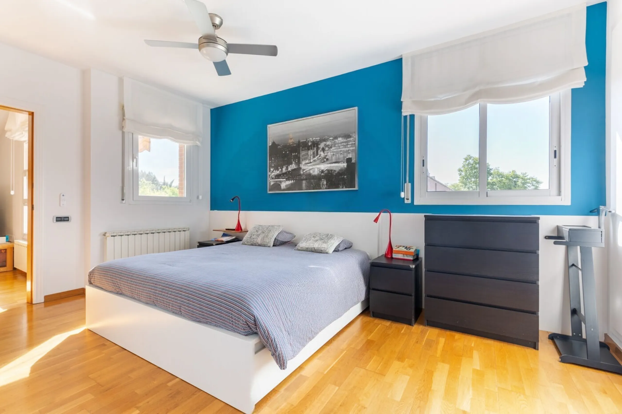 Elegant Semi-Detached Home with Garden and Pool in Sant Cugat del Valles, Barcelona