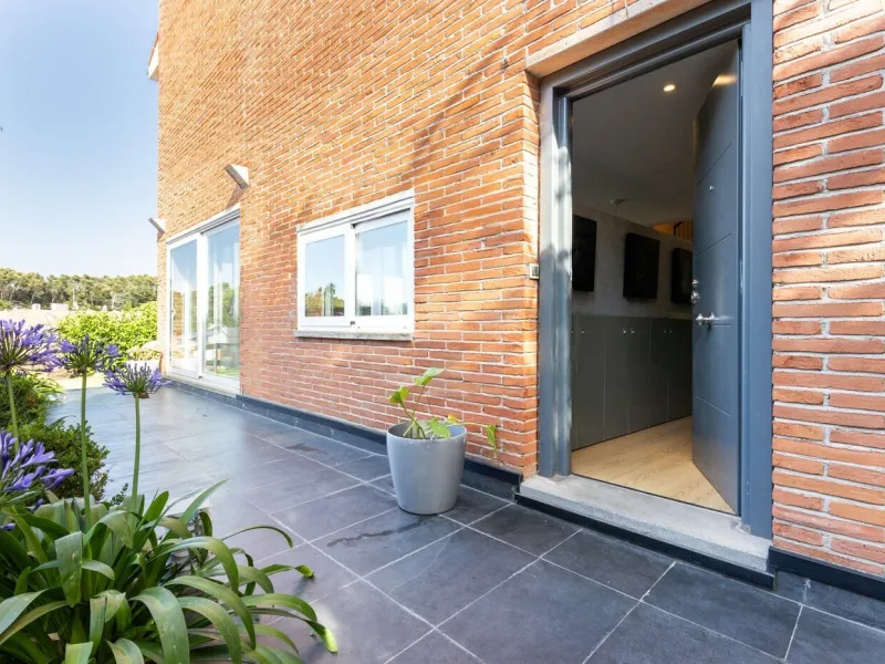 Casa de lujo con jardín y piscina en Sant Cugat del Valles, Barcelona