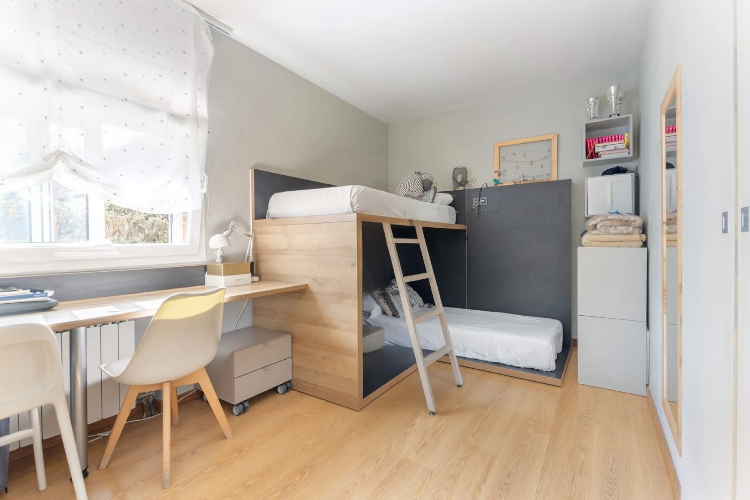 Casa de lujo con jardín y piscina en Sant Cugat del Valles, Barcelona