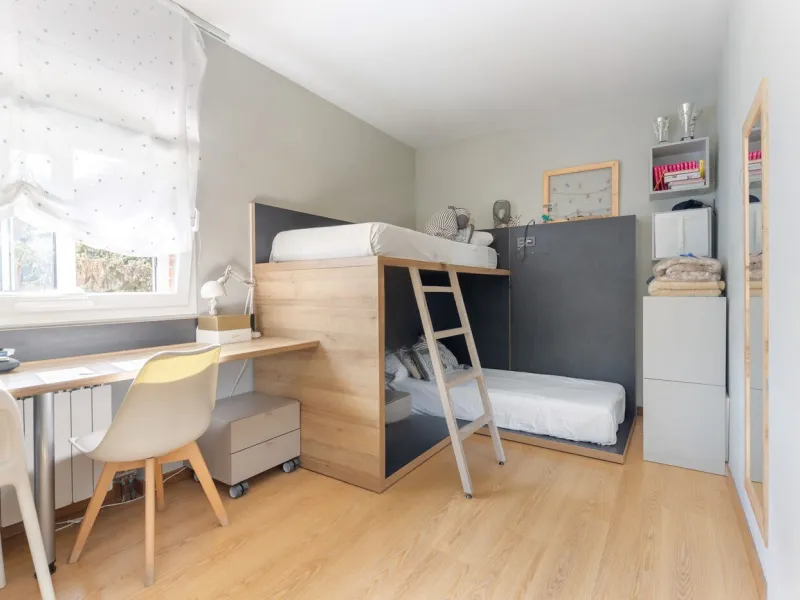 Casa de lujo con jardín y piscina en Sant Cugat del Valles, Barcelona
